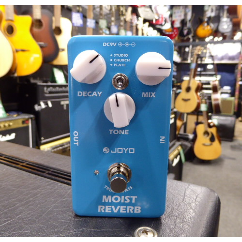 Affordable reverb pedal in good condition.