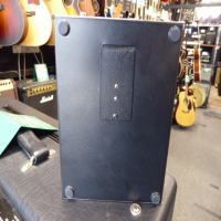 <p>Classic Big Muff from the Frantone era (2000/2001), featuring the EC3003-A circuit.</p><p>Condition: A few small scrapes but functions very well.</p>