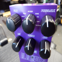 Affordable delay pedal in excellent condition.