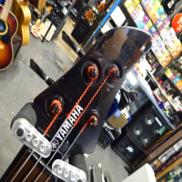 <p>Quality bass with active circuit.</p><p>Good condition.</p>